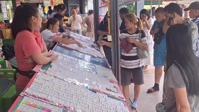 Kham Chanod draws crowds for spiritual rituals and luck | News by Thaiger