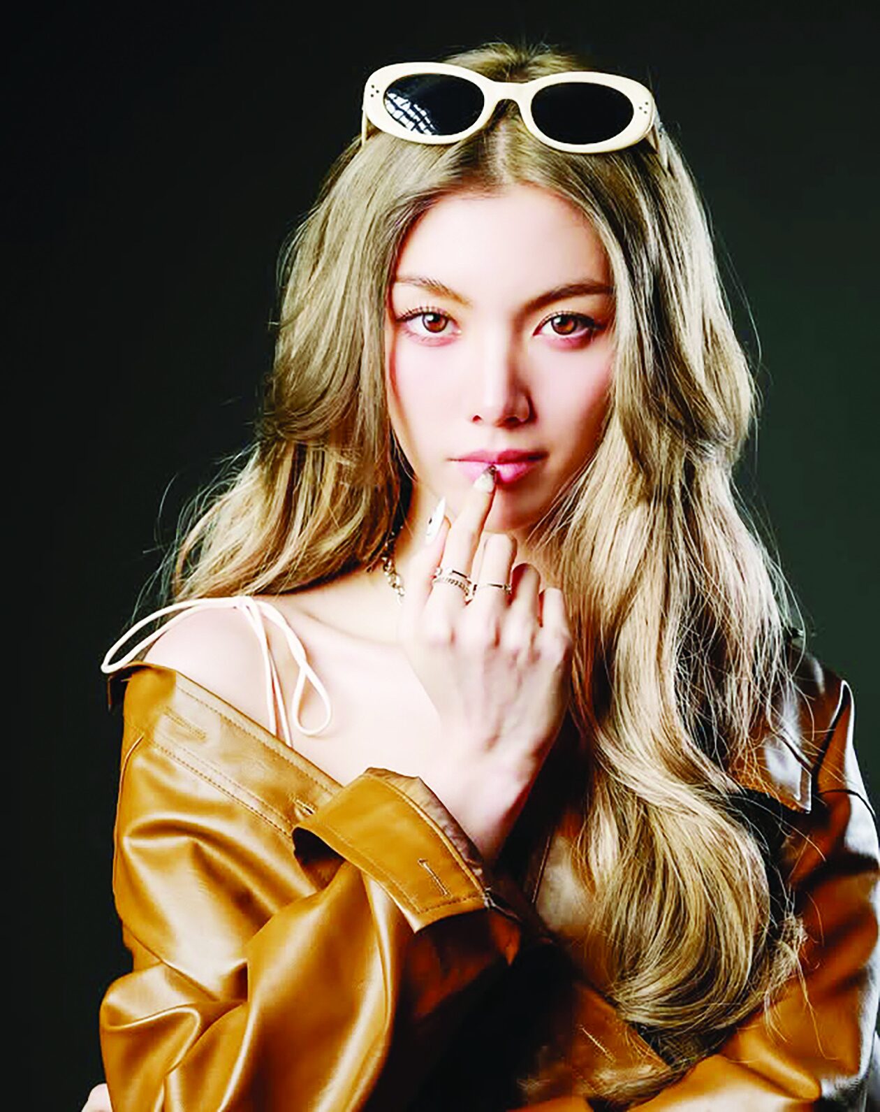 ซุปตาร์บันเทิง - ‘หลิง-ออม’ต่อยอดความฟิน จัดเต็มบู๊‘เพียงเธอ’เลิฟซีนปาหมอน