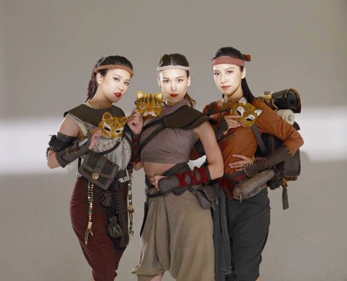 เรื่องย่อ 3 สาวโคกอีแร้ง แจ็คกี้ ชาเคอลีน รีเทิร์นคู่ขวัญ แม็ค ปวิช