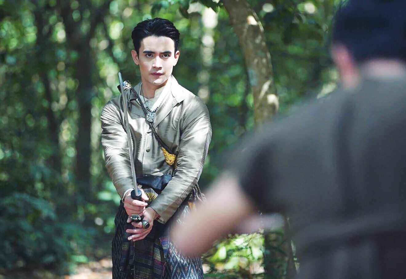 อาทิตย์ใส - ‘เดียร์น่า-ตูมตาม-ก้อง’ไหลลื่น พรหมลิขิตร่วมงาน‘ผาแดงนางไอ่’