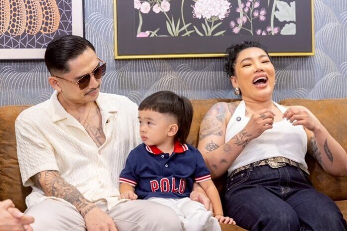 ดา เอนโดรฟิน โชว์ชีวิตคุณแม่ลูกสอง - สามี เผยเมียเหมือนแม่เป๊ะ! 