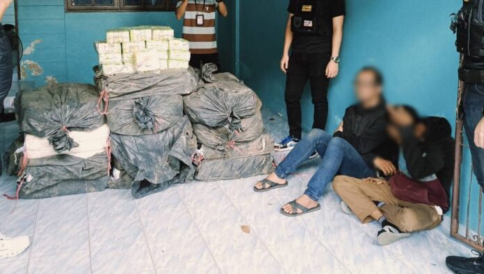 Bangkok police arrest two men in 434kg meth bust | News by Thaiger