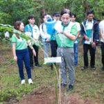 ม.เกษตร ฯ สกลนคร ร่วมใจกันปลูกต้นไม้ เฉลิมพระเกียรติ พระบาทสมเด็จพระเจ้าอยู่หัว