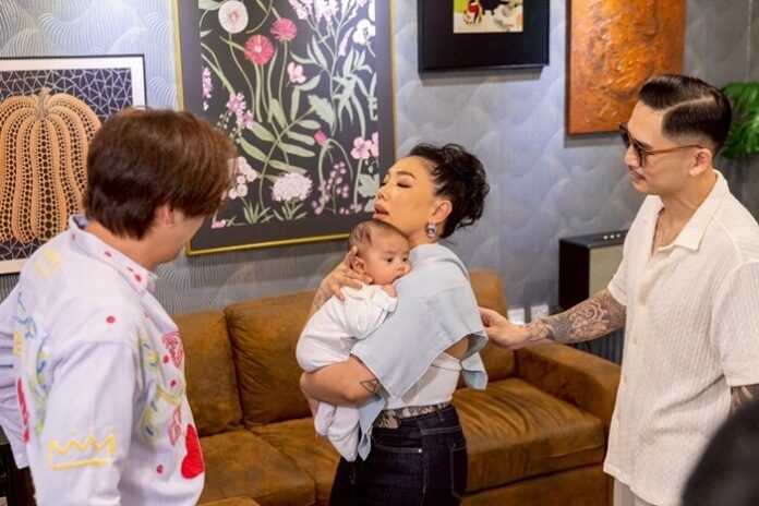 ดา เอนโดรฟิน โชว์ชีวิตคุณแม่ลูกสอง - สามี เผยเมียเหมือนแม่เป๊ะ! 