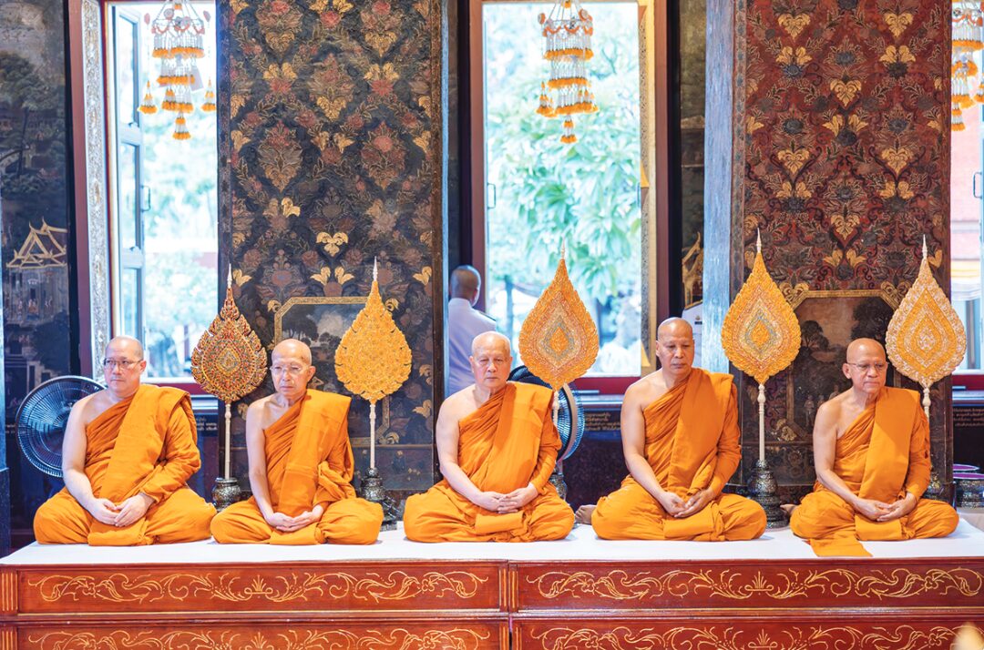 ข่าวสดพระเครื่อง - ปีติ-เสด็จฯวัดบวรนิเวศวิหาร ทรงบำเพ็ญราชกุศลเข้าพรรษา