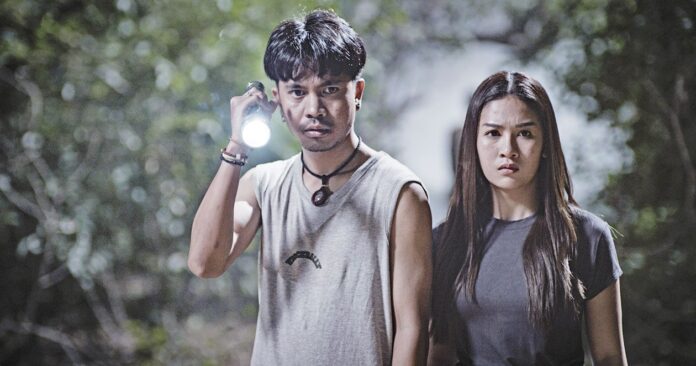 เบื้องหลังมายา
