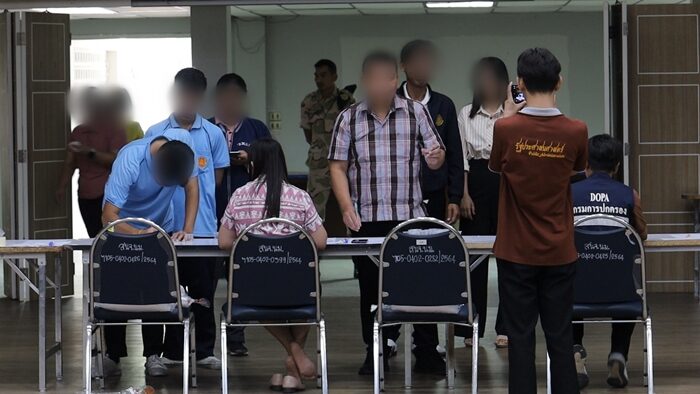 เซอร์ไพรส์ ผู้ว่าฯโคราช ไม่บอกล่วงหน้า สั่งตรวจปัสสาวะข้าราชการ เจอ ผู้ใหญ่บ้าน-ผู้ช่วย-อส. ฉี่ม่วง 10 ราย เปิดผลตรวจเดือนมิ.ย.68 ปฏิบัติการกวาดบ้านตนเอง