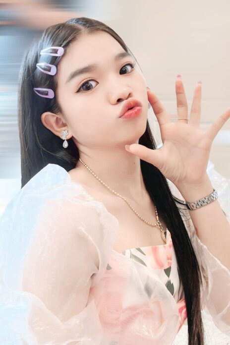 อาทิตย์ใส