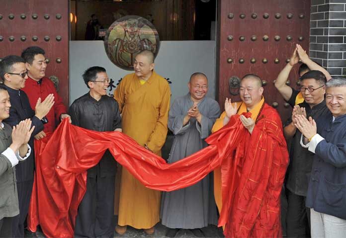 จีนลุยสอบคดีฉาวซ้ำ “เจ้าอาวาสวัดเส้าหลิน” ยักยอกทรัพย์-มั่วสีกา-มีลูกนอกสมรส