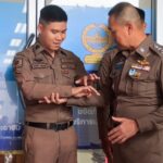 ชมรมแม่บ้านตำรวจนครบาล มอบสิ่งของเงินช่วยครอบครัวตำรวจเราไม่ทิ้งกัน