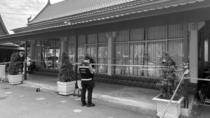 Man arrested after temple shooting in Thonburi leaves two dead | News by Thaiger
