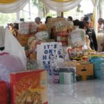 สุราษฎร์ฯ เปิดโครงการ "ร่วมปันน้ำใจ คนไทยไม่ทิ้งกัน" ส่งชาวบ้าน-ทหารกล้า รบชายแดน