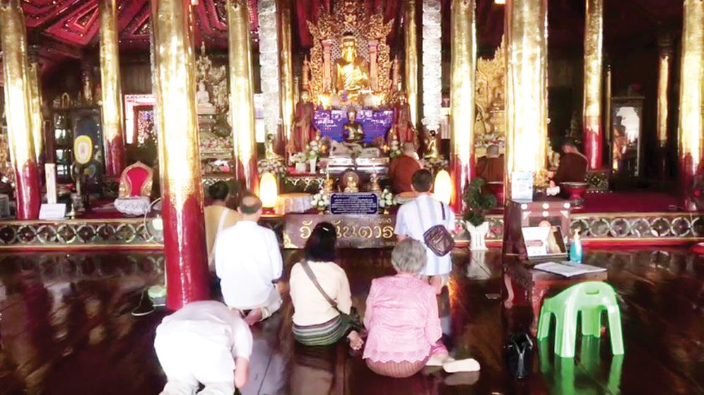 เที่ยววัด-วันหยุด - ชมความสวยงาม‘วัดนันตาราม’ วิหารไม้สักทองศิลปะไทย-พม่า
