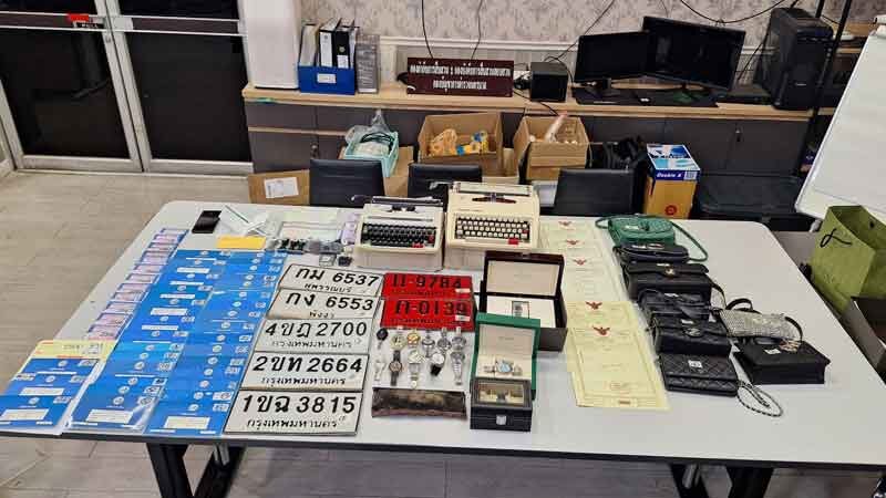 Police bust counterfeit vehicle tax ring in Ratchada car rental | News by Thaiger