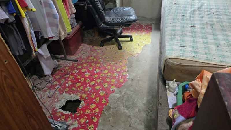 ช่องสายตะกู เสียงปืนดังต่อเนื่อง กระสุนจรวด BM21 เขมร ตกใส่หลังคาบ้านตา64 ทะลุลงมาห้องนอน