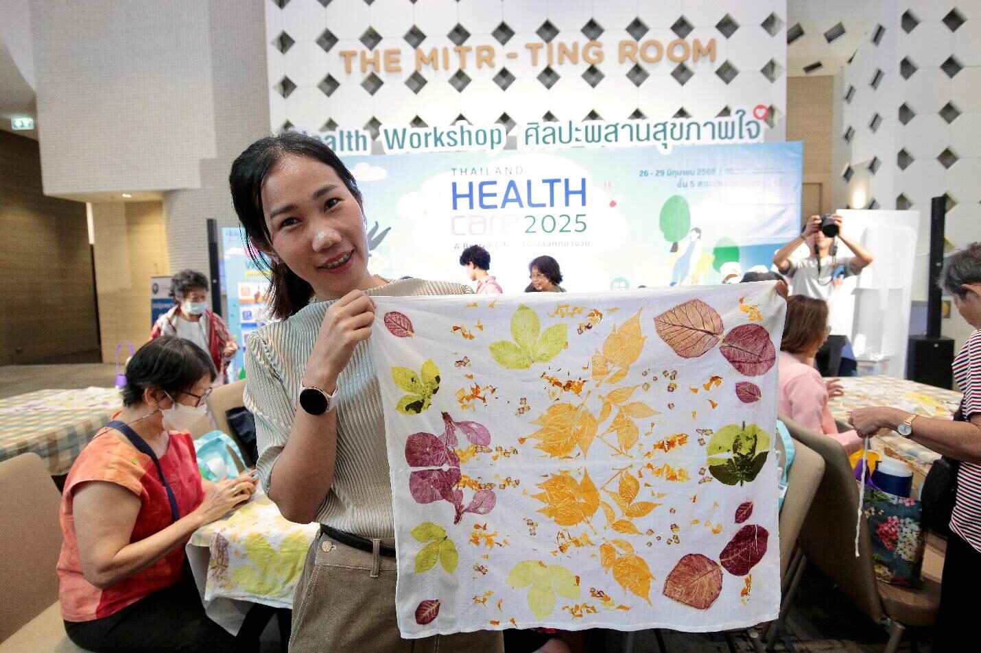 ภาพ 6 : เวิร์คชอป Eco Print ธรรมชาติบำบัดใจ ภาพ 6 : เวิร์คชอป Eco Print ธรรมชาติบำบัดใจ