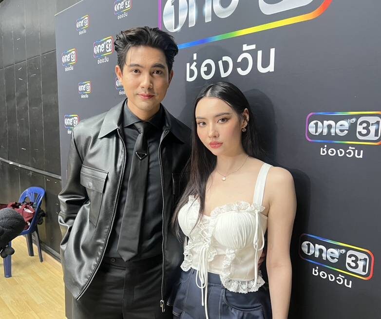 “เข้ม-มุกดา” เผยเหตุผลเซ็นสัญญาบ้านหลังใหม่