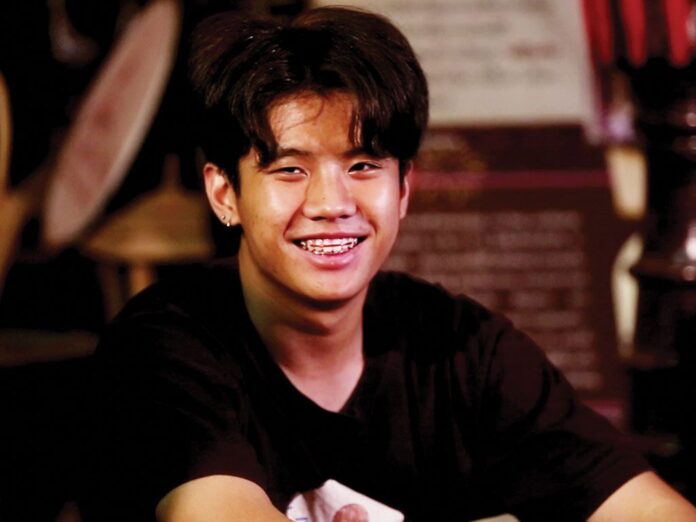 สดจากเยาวชน