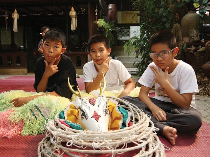 สดจากเยาวชน
