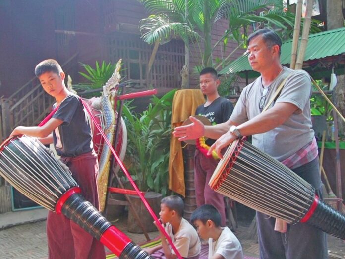สดจากเยาวชน