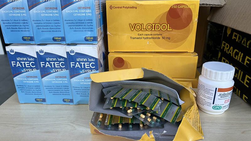 Police raid reveals illegal kratom and e-cigarette operation in Loei | News by Thaiger