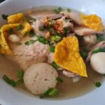จานเด็ด โคราช ก๋วยเตี๋ยวหมูซอยชื่น เส้นเหนียวเกี๊ยวนุ่มหมูเด้ง 45ปีการันตีความอร่อย
