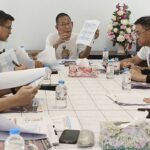 พ่อเมืองโคราช จับ ขรก. ตรวจปัสสาวะหาสารเสพติด พบฉี่ม่วง 16 ราย ลาออกทันที