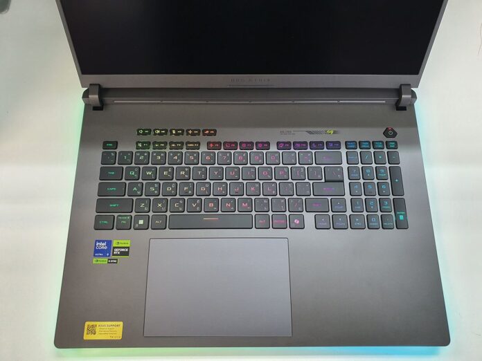 หลากหลาย - เอซุส ROG Strix G18 (2025) เกมมิ่งโน้ตบุ๊กหล่อแรงขั้นสุด