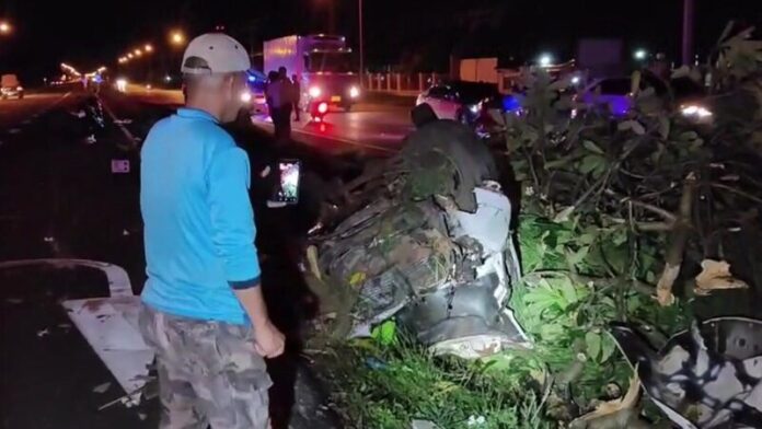 Former traffic officer survives horrific crash thanks to amulet | News by Thaiger