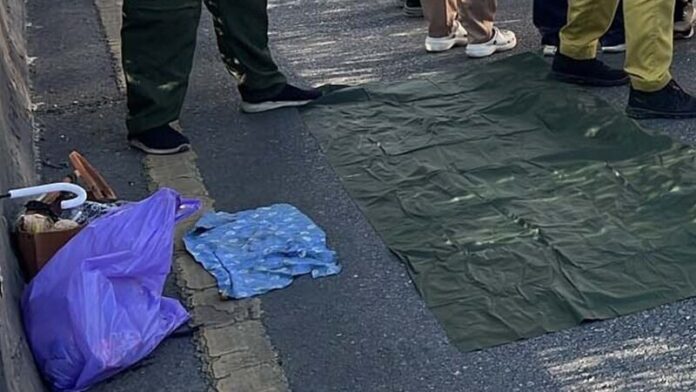 Elderly man killed crossing road in Samut Sakhon accident | News by Thaiger