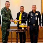 ส่งพลังศรัทธา สนับสนุนแนวรบ กองพลทหารปืนใหญ่รับพระเครื่อง หนุนใจเสริมแกร่ง ป้องกันชายแดน