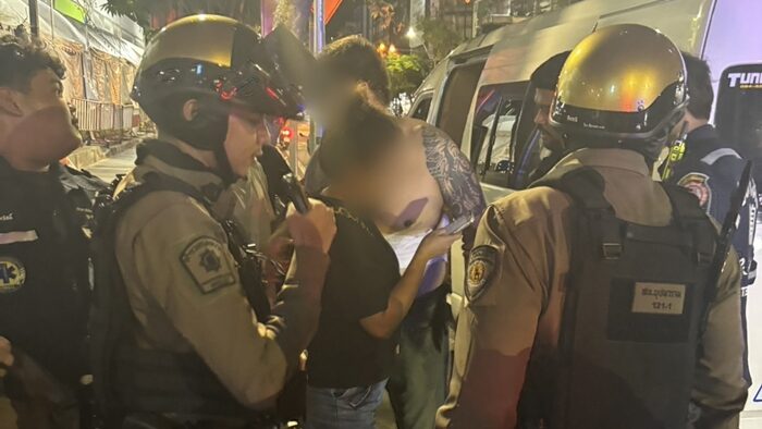 Man stabbed in Bangkok after confrontation over a glance | News by Thaiger