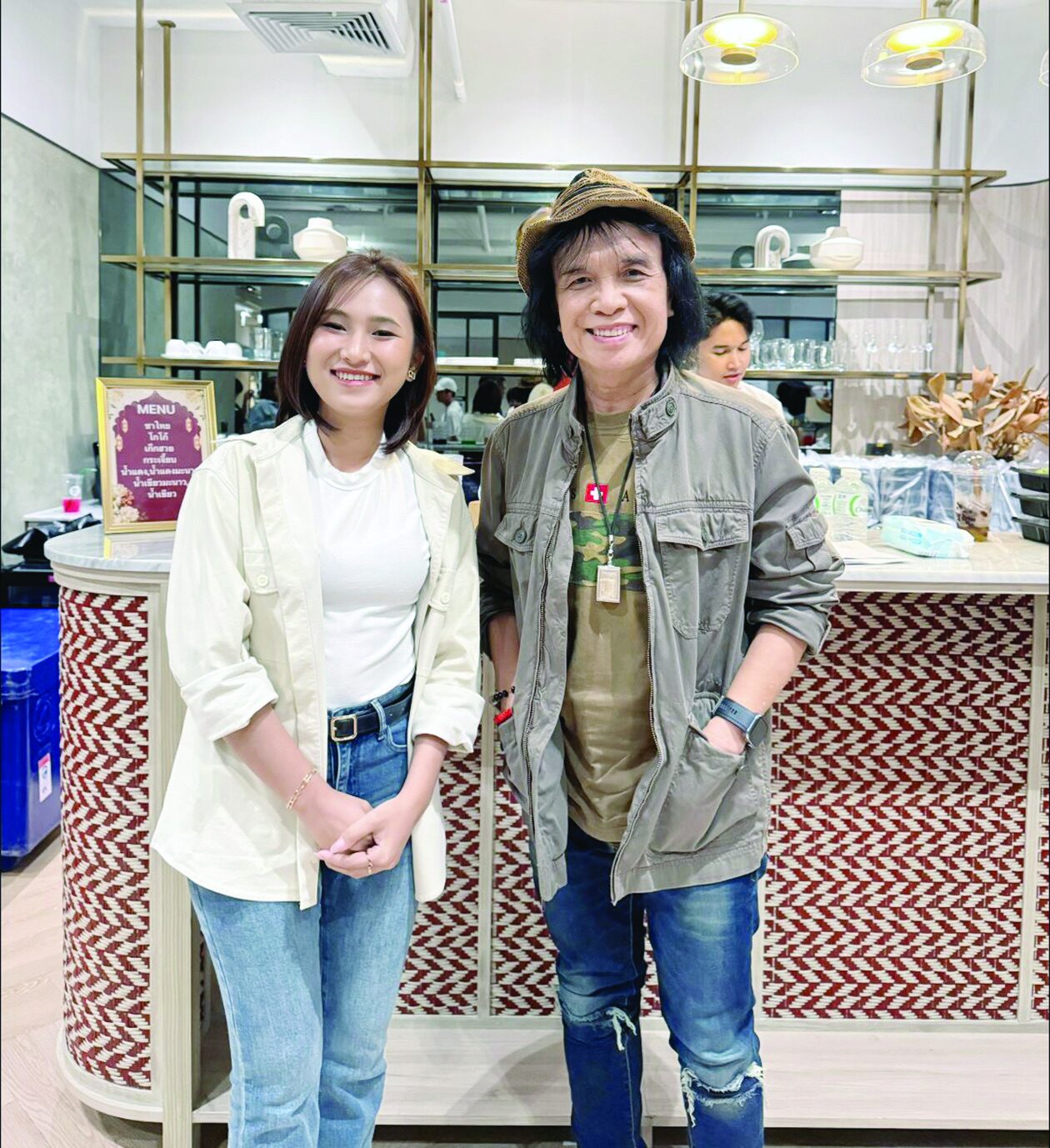 จับกระแสลูกทุ่ง - ‘กีต้าร์ นิภาพร’ว้าวลุกส์ใหม่ ผ้าซิ่นซิ่งได้‘ปิดจ็อบให้น้องแน’