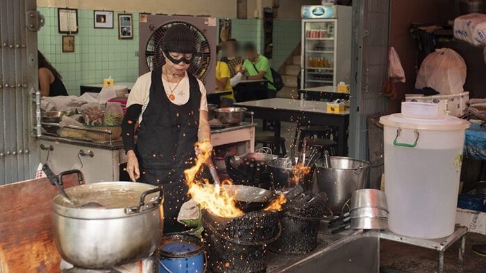 โดนแล้ว กระทรวงพาณิชย์ สั่งปรับ ร้านเจ๊ไฝ ไม่มีป้ายบอกราคา เมนูไข่เจียวปู เผยสาเหตุเสิร์ฟราคา 4,000 บาท เตรียมเช็กวัตถุดิบ สมราคานี้จริงไหม