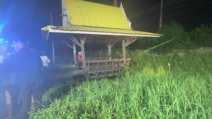 Woman found dead at bus stop on Suwinthawong Road | News by Thaiger