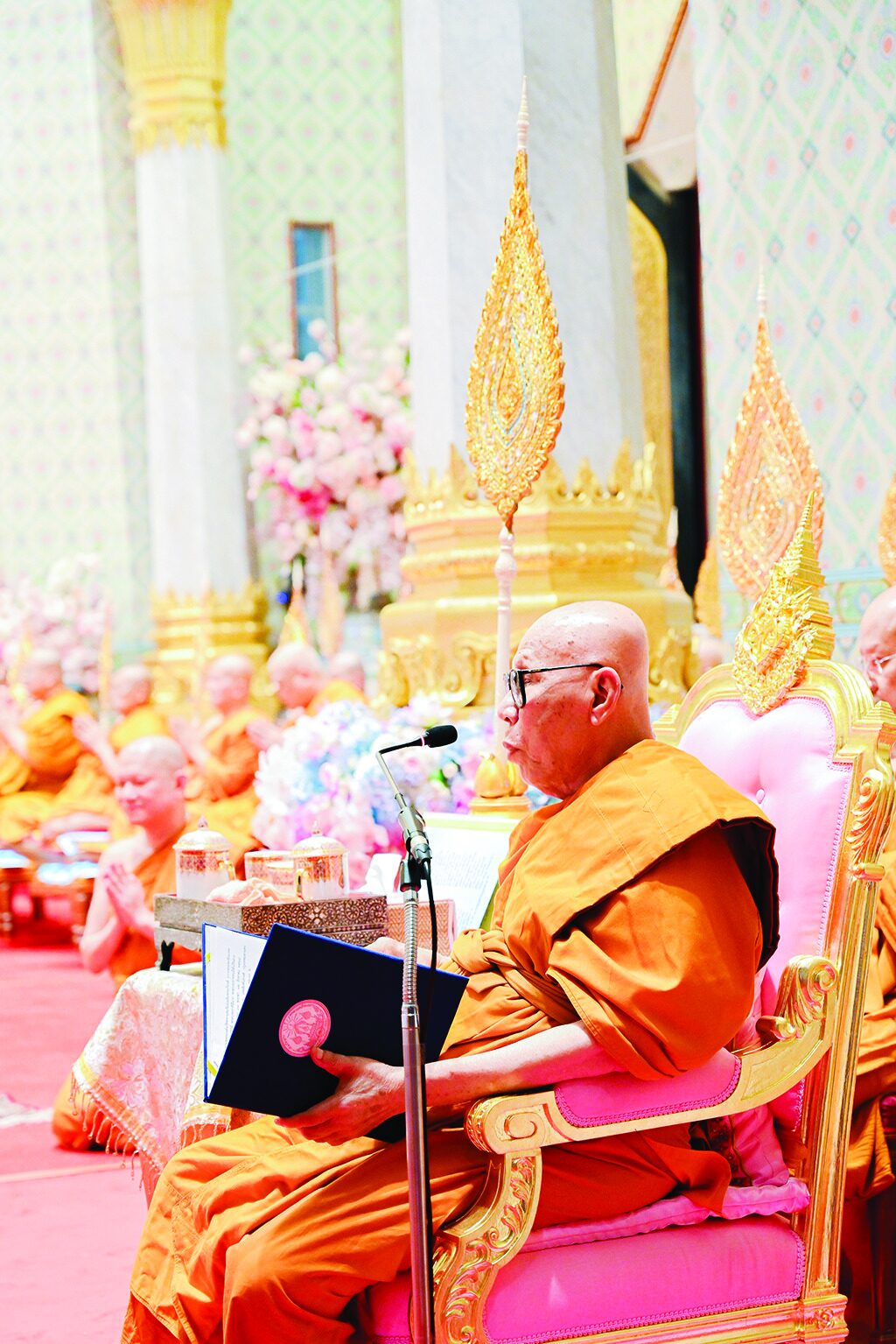 ข่าวสดพระเครื่อง - คณะสงฆ์เจริญพระพุทธมนต์ ถวายราชกุศลพระพันปีหลวง