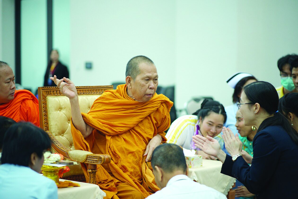 ข่าวสดพระเครื่อง - ฉลองครบรอบ1ปีสถาปนา  โรงพยาบาลรัตนประชารักษ์