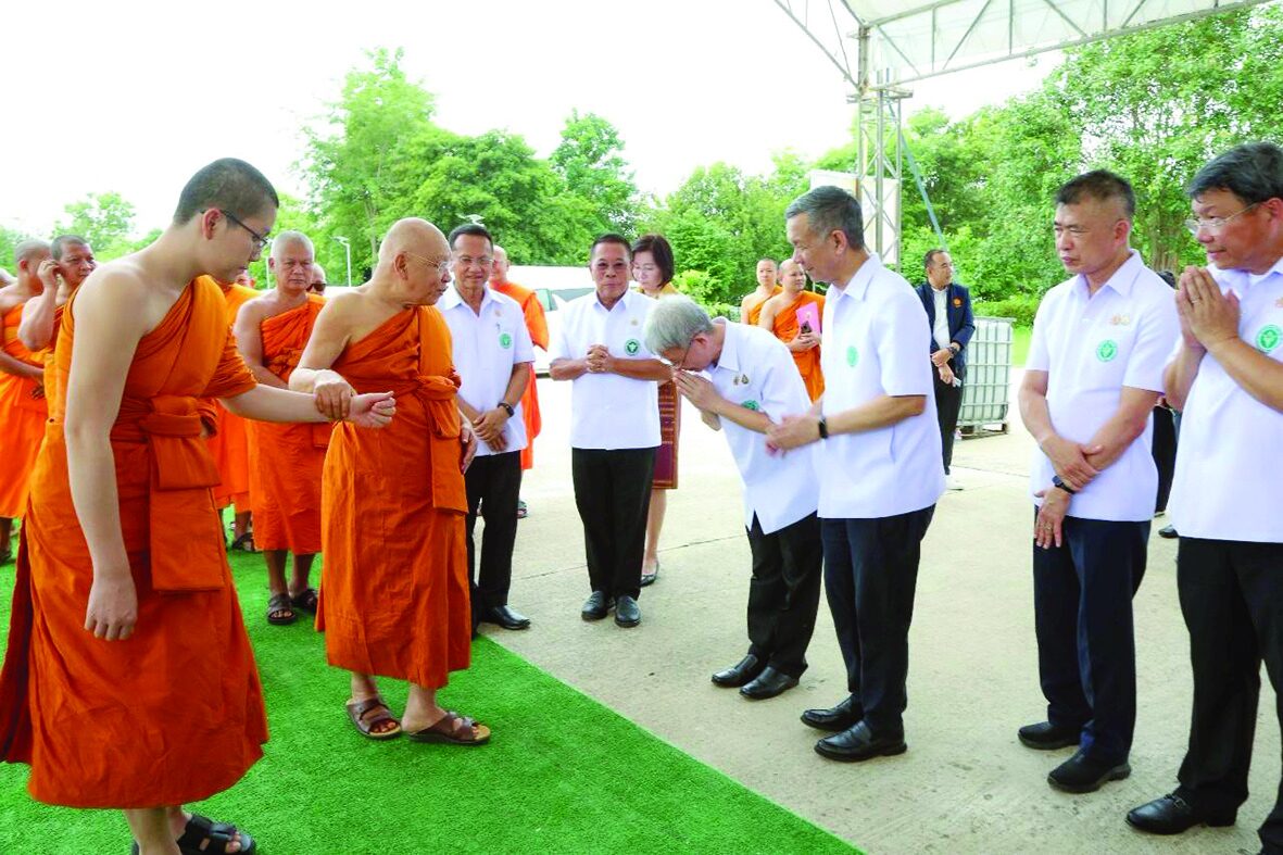 ข่าวสดพระเครื่อง - ตรวจสุขภาพพระภิกษุ-สามเณร ถวายพระราชกุศลแด่‘ในหลวง’