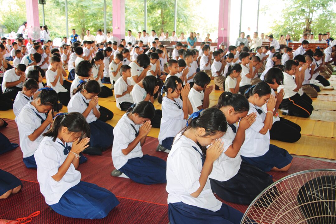 ข่าวสดพระเครื่อง - เพาะต้นกล้าเยาวชนคนดีสู่สังคม ร้อยเอ็ดอบรมคุณธรรมจริยธรรม