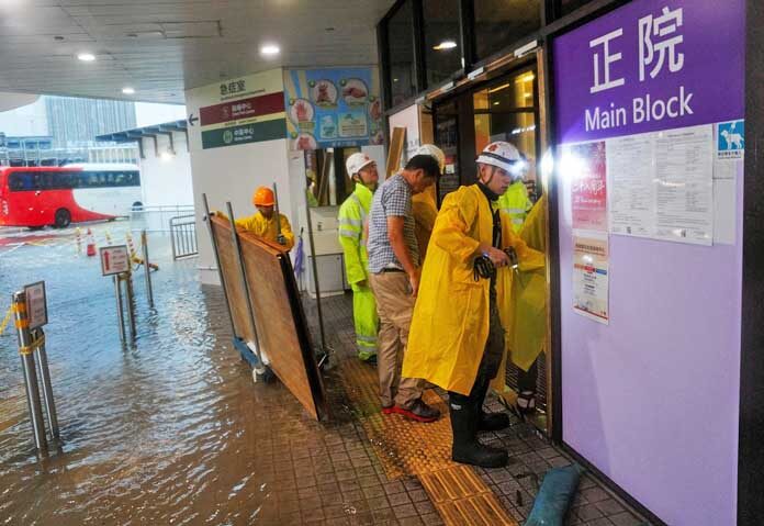 เตือนภัยพายุฝนถล่ม “ระดับสูงสุด” ฮ่องกงผวาฟ้าผ่ารัวๆ เกือบหมื่นครั้งใน 1 ชั่วโมง