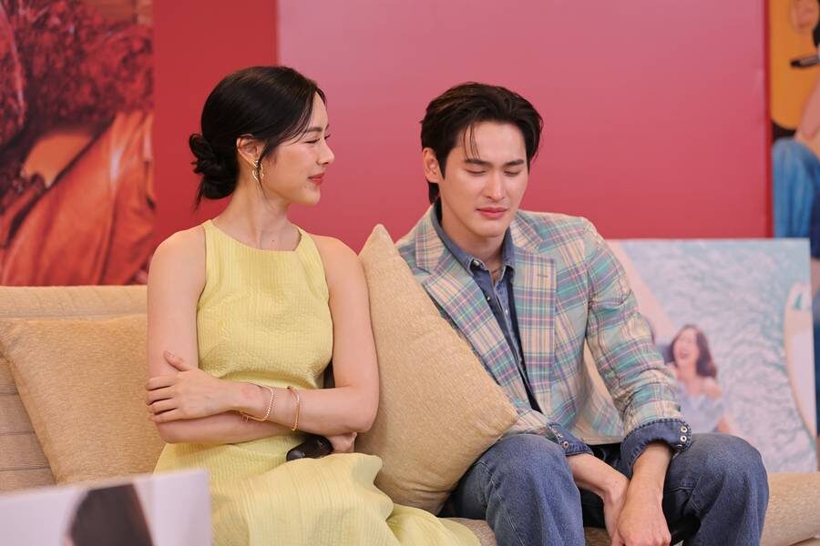 มองตารู้ใจ เก้า - พีพี เปิดตัว โฟโตบุ๊กครั้งแรก