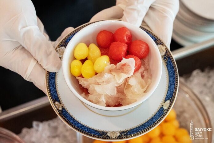 ใบหยกบุฟเฟต์ จัดหนักอีก เป็ดปักกิ่ง-หมูหัน-ซีฟู้ด แบงก์เทามีทอน
