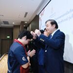 วิศวกรรมชีวการแพทย์ ราชวิทยาลัยจุฬาภรณ์ จัดพิธีสวมเสื้อช็อป-มอบเกียร์ รุ่นที่1ปี'68