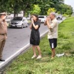 สุภาพบุรุษจราจร สน.ดอนเมือง ช่วยยกรถยนต์จอดเสีย อำนวยจราจรเคลื่อนตัว