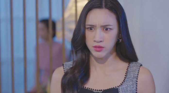 เบื้องหลังมายา