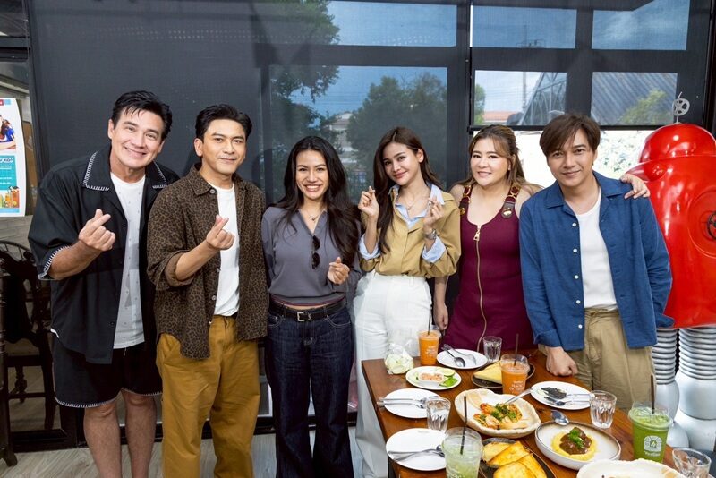“อิงฟ้า” กับวันหยุดสุดปวดหัว! ม้าแง๊บแขน “พี่ป๋อ” - เซอร์ไพรส์ “ปลายฟ้า” เผยรื่องราวสุดซึ้ง