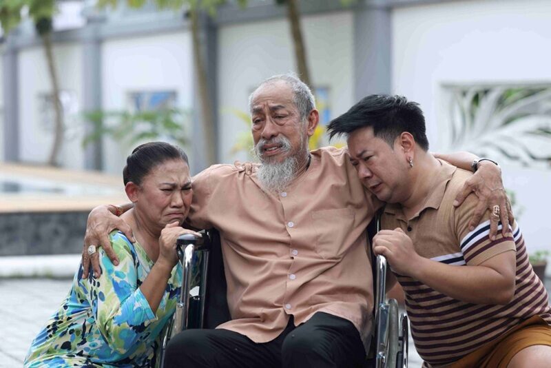 “หลานกง” ฮาไม่ยั้ง! ถั่วแระ–จุ๊บจิ๊บ นำทีมตลกระดับตำนาน เสิร์ฟมุกสดสุดปั่น ทางทรูโฟร์ยู ช่อง 24