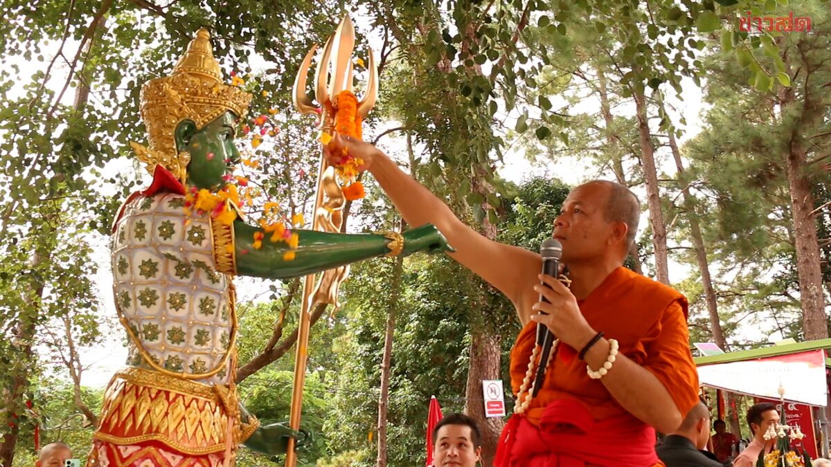 .แห่ส่องเลขเด็ด พิธีเบิกเนตร องค์สักกะอมรินทรเทวาธิราชเจ้า คอหวยไม่ผิดหวัง.