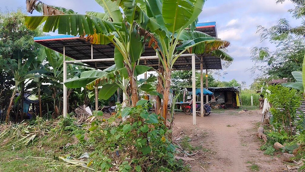 เปิดสภาพบ้าน ทหารแนวหน้าสละชีพเพื่อชาติ อยู่กระต๊อบ ญาติเล่าอยากเป็นทหารมาตลอด
