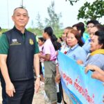 ทส. สั่ง อช.สิรินาถ ลุยสร้างแนวรั้วดักทราย เร่งแก้คลื่นทะเลกัดเซาะชายฝั่ง รีบฟื้นฟูสิ่งแวดล้อม